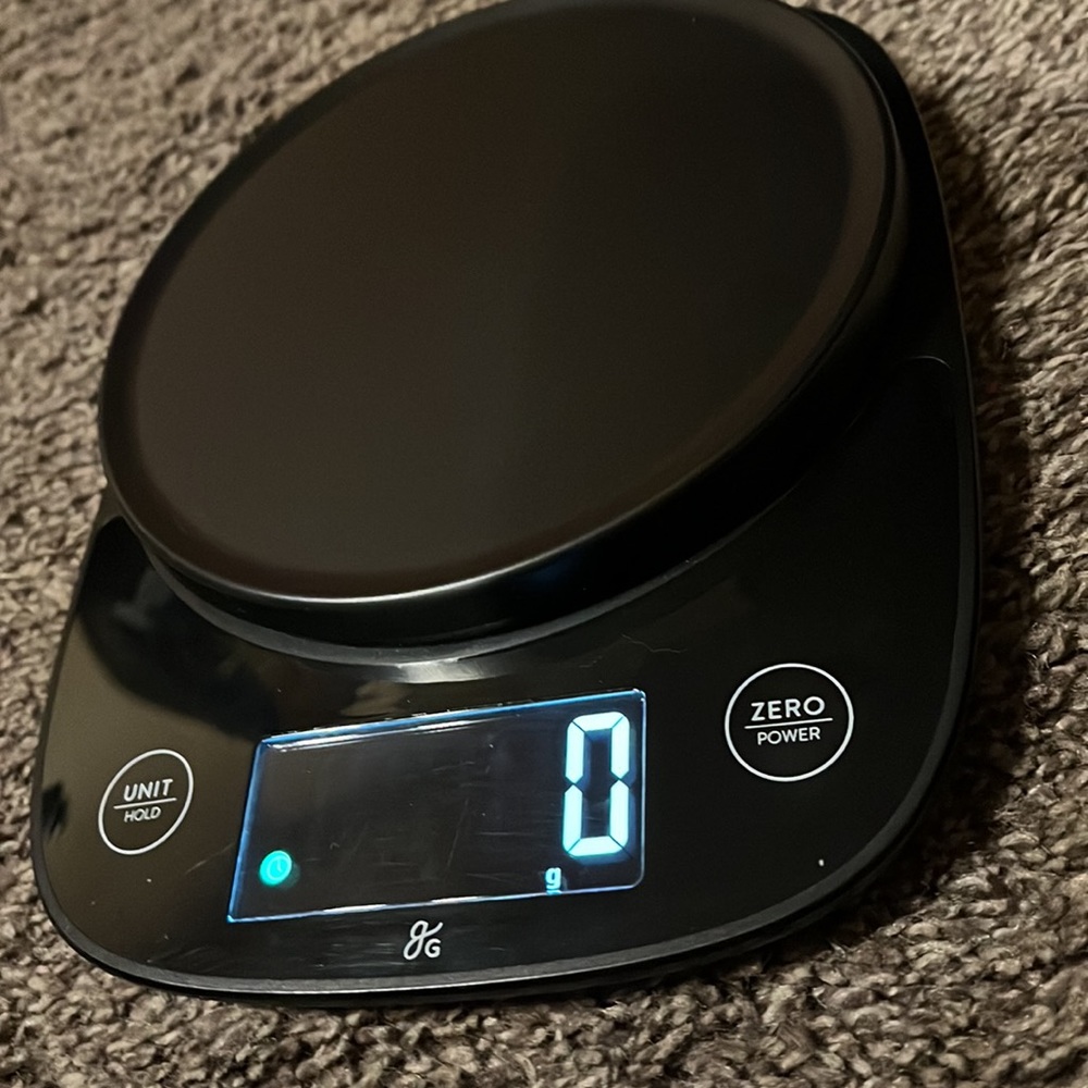 Food scale, barely used! Weighing ounces, grams, fluid ounces, milligrams, etc